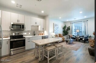 9449 N 90th St in Scottsdale, AZ - Building Photo