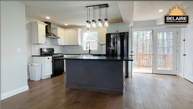 419 Old Ayer Rd in Groton, MA - Building Photo - Building Photo