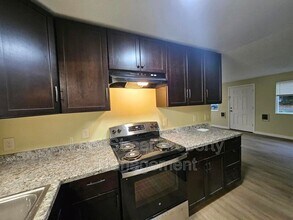 17635 SW Blanton St in Beaverton, OR - Building Photo - Building Photo