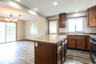 4 Hyde Park Row in Brownsburg, IN - Building Photo - Building Photo