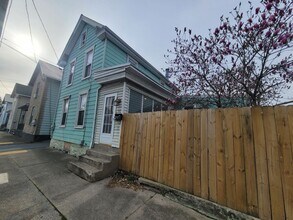 160 E Garfield St in Chambersburg, PA - Building Photo - Building Photo