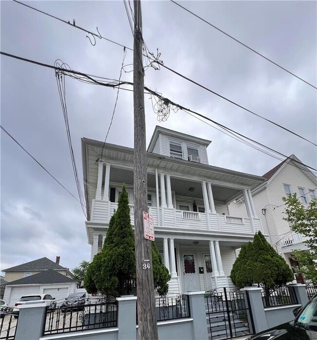 196 New York Ave
