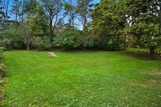 8983 Highland Dr-Unit -8983 Highland Dr - South in Brecksville, OH - Building Photo - Building Photo