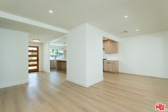3149 N Naomi St in Burbank, CA - Building Photo - Building Photo
