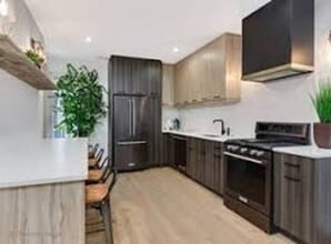 2433 N Janssen Ave in Chicago, IL - Building Photo - Building Photo