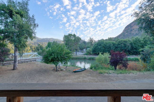 property at 2310 Laguna Cir Dr