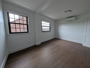 19 Arrow St, Unit 5-9 in Cambridge, MA - Building Photo - Building Photo