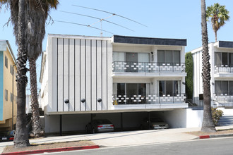 924 4th St in Santa Monica, CA - Building Photo - Primary Photo