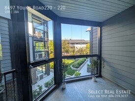 8497 Young Road220 in Chilliwack, BC - Building Photo