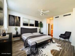 2421 NE 65th St, Unit 601 in Fort Lauderdale, FL - Foto de edificio - Building Photo
