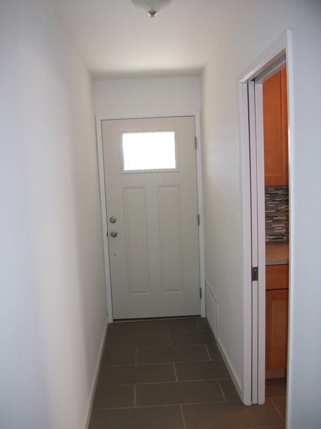 1828 Parkdale Way in San Jose, CA - Building Photo - Building Photo