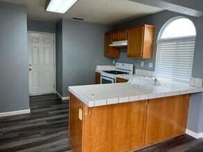 5409 Tamarindo Ln in Elk Grove, CA - Building Photo - Building Photo