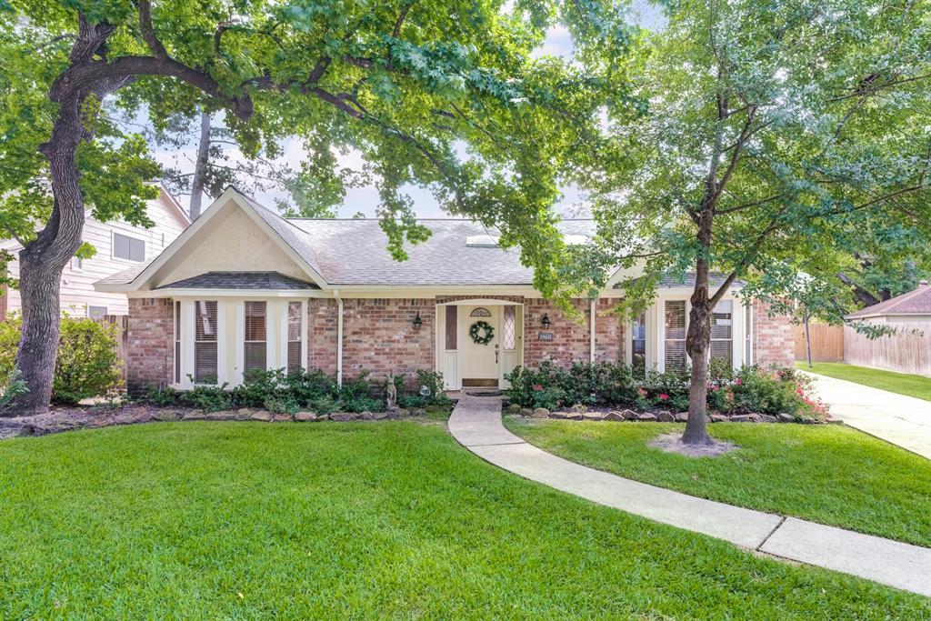 19611 Enchanted Spring Dr in Spring, TX - Building Photo