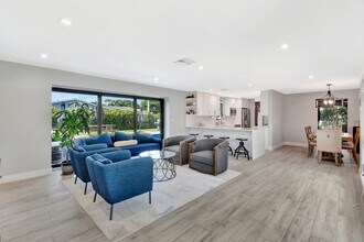 502 SW 28th Ave in Boynton Beach, FL - Building Photo - Building Photo
