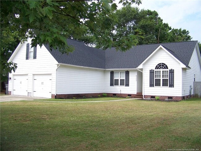 5233 Old Railroad Way in Hope Mills, NC - Building Photo - Building Photo
