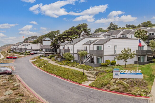 OceanAire Apartment Homes in Pacifica, CA - Foto de edificio - Building Photo