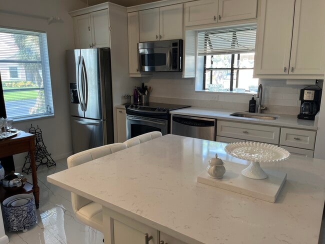 8088 Sweetbriar Way in Boca Raton, FL - Building Photo - Building Photo