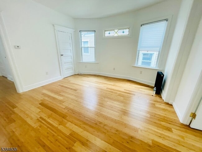 169 Hillside Ave in Glen Ridge, NJ - Building Photo - Building Photo