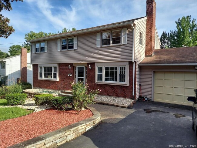 property at 98 Kirkwood Rd