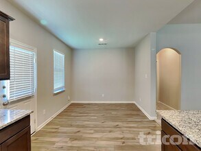 304 Micah Ln in Ferris, TX - Foto de edificio - Building Photo