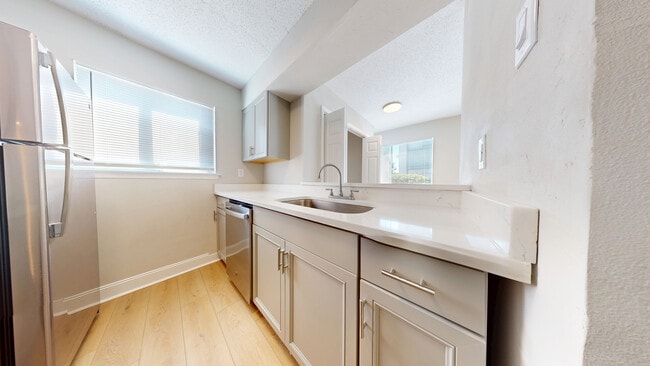 Gulf View Apartments | Remodeled!