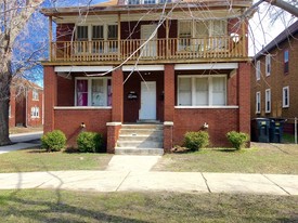 1448 Campbell St Apartments