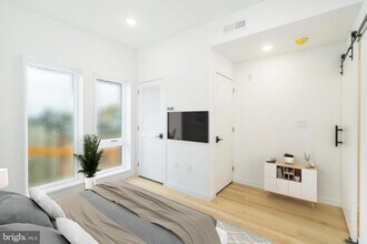 2721 N Howard St in Philadelphia, PA - Foto de edificio - Building Photo