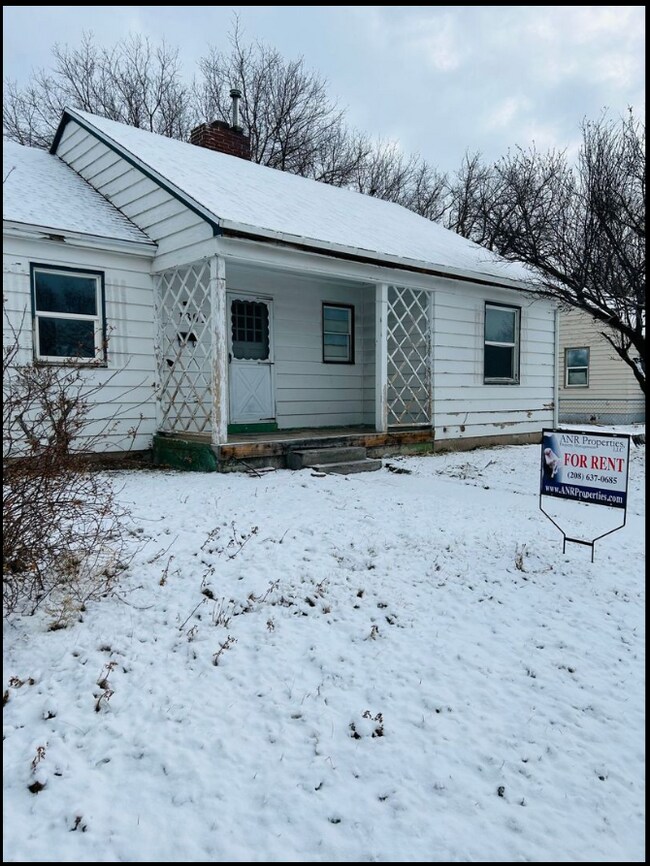 1302 S 4th Ave Rentals in Pocatello, ID