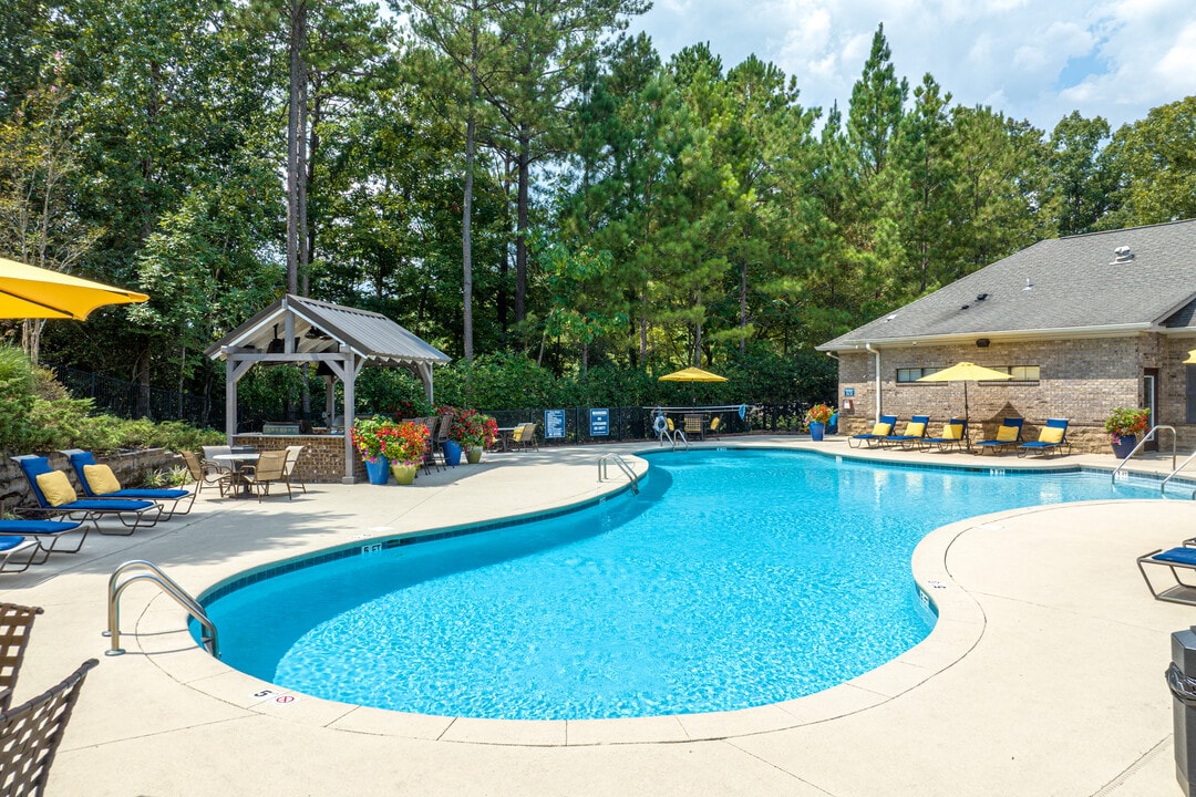 Cahaba Grandview in Birmingham, AL - Foto de edificio