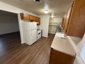 1504 Thames Dr in Lexington, KY - Building Photo - Building Photo