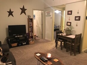 195 Stevenson Rd, Unit B in Ithaca, NY - Foto de edificio - Building Photo