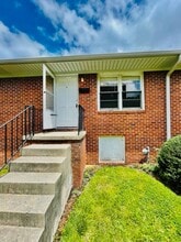 215 McIver St in Greensboro, NC - Building Photo - Building Photo