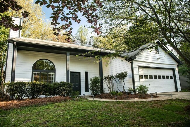 11350 Ridge Hill Dr in Alpharetta, GA - Building Photo - Building Photo