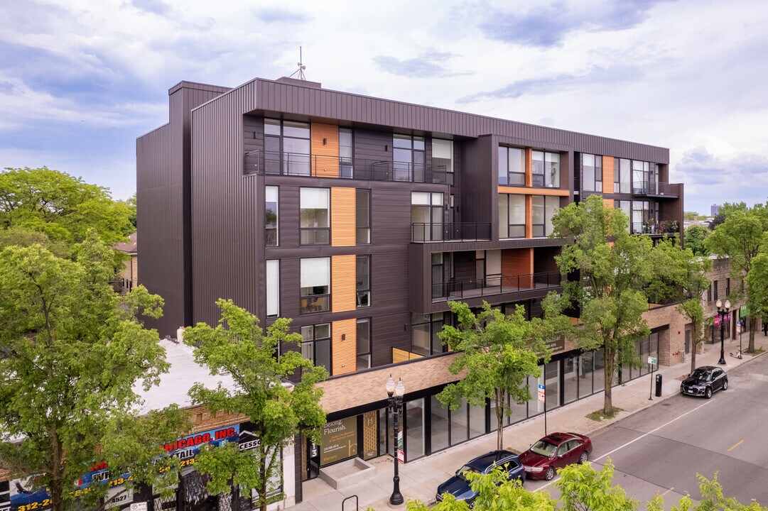 Harmony Apartments in Chicago, IL - Foto de edificio