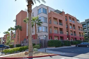 51 E Agate Ave in Las Vegas, NV - Building Photo