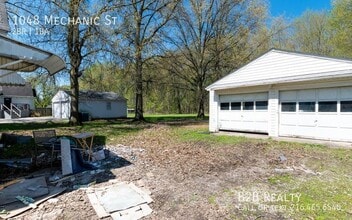 1048 Mechanic St in Grafton, OH - Building Photo - Building Photo
