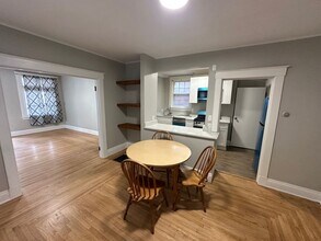 2353 Chickasaw St in Cincinnati, OH - Building Photo - Building Photo