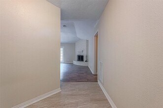 10006 Rocky Hollow Rd in La Porte, TX - Building Photo - Building Photo