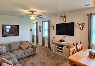 177 Blooming Trl in Kyle, TX - Building Photo - Building Photo