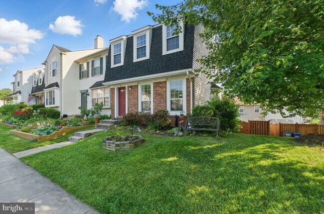 6837 Cottingham Ln in Centreville, VA - Building Photo - Building Photo