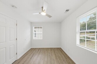 Room in House on Lincoln St SW in Atlanta, GA - Foto de edificio - Building Photo