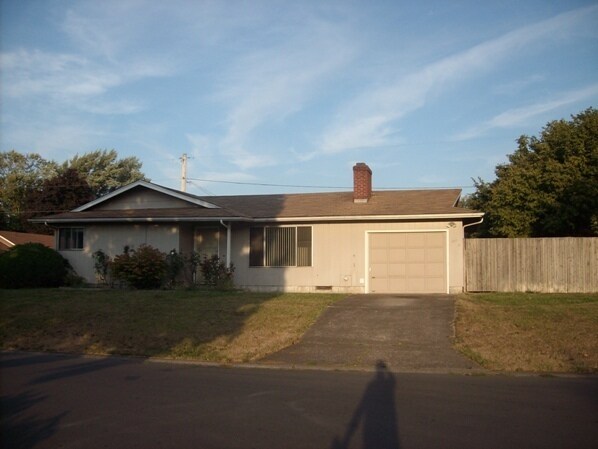 3510 Westward Ho Ave in Eugene, OR - Building Photo