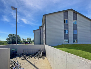 Chief Washakie Apartments in Evanston, WY - Foto de edificio - Building Photo