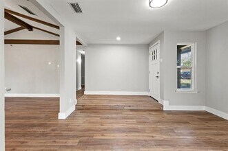 124 Bowling Green Cir in Lewisville, TX - Building Photo - Building Photo