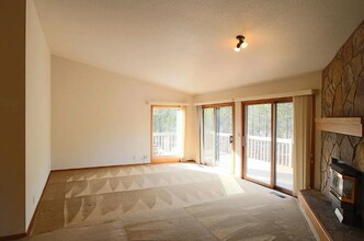 22 Klamath Ln in Sunriver, OR - Building Photo - Building Photo