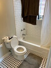 315 W McMillan St, Unit 1 in Cincinnati, OH - Building Photo - Building Photo