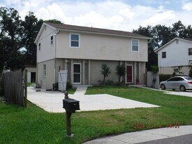 2138 19th Ave SW, Unit G104 in Largo, FL - Building Photo