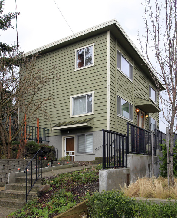 8010 Interlake Ave N in Seattle, WA - Foto de edificio