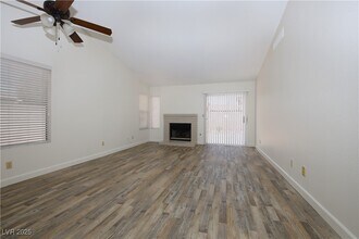 672 Paulson Dr in Las Vegas, NV - Building Photo - Building Photo