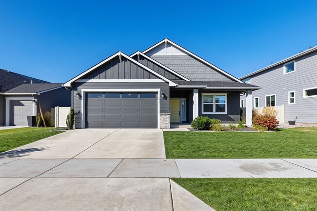 property at 6931 Dubuis Dr